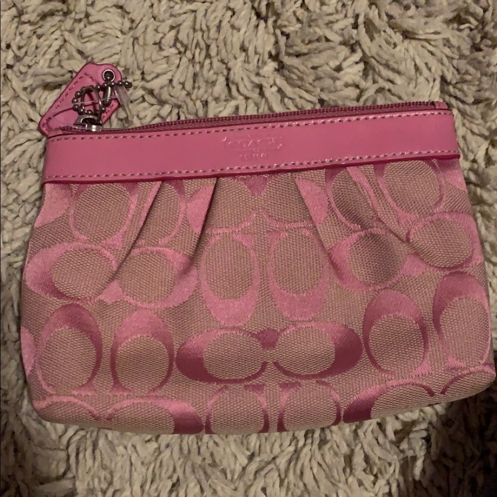 small coach wristlet, pink, barely used